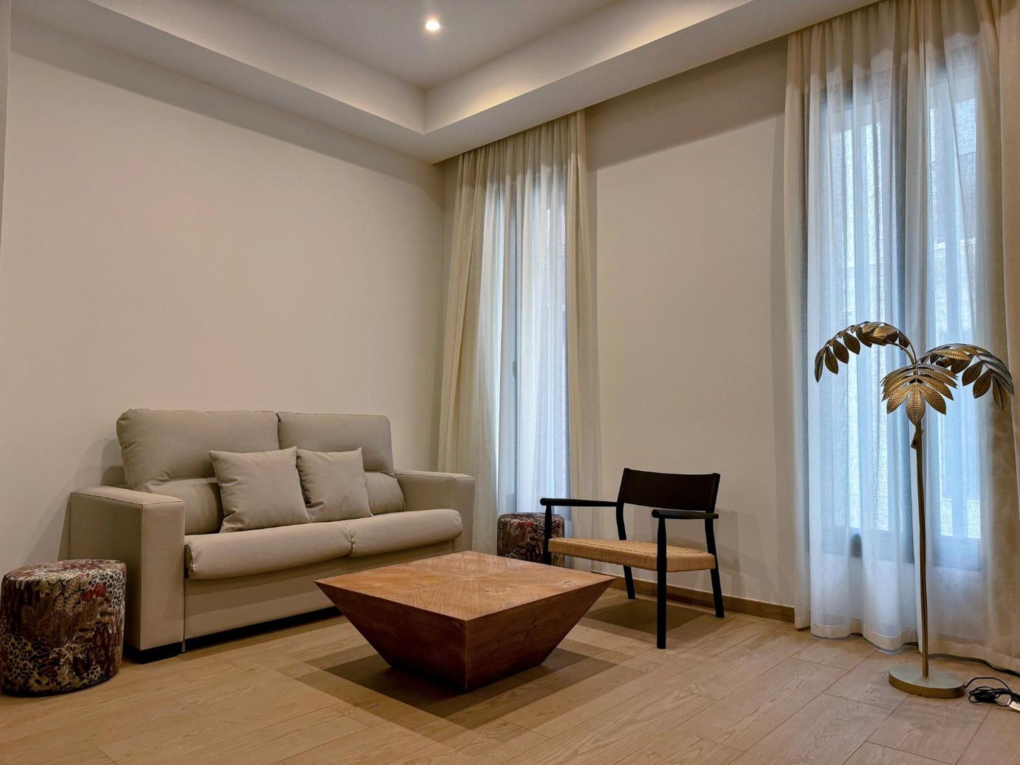 Redes Royale Apartments By Misterhost Sevilla Kültér fotó