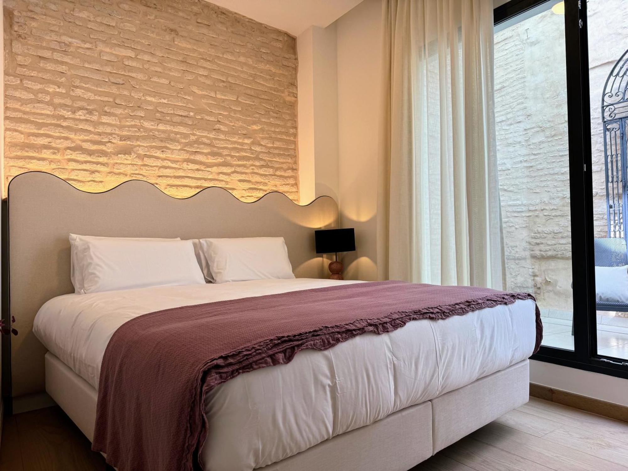 Redes Royale Apartments By Misterhost Sevilla Kültér fotó